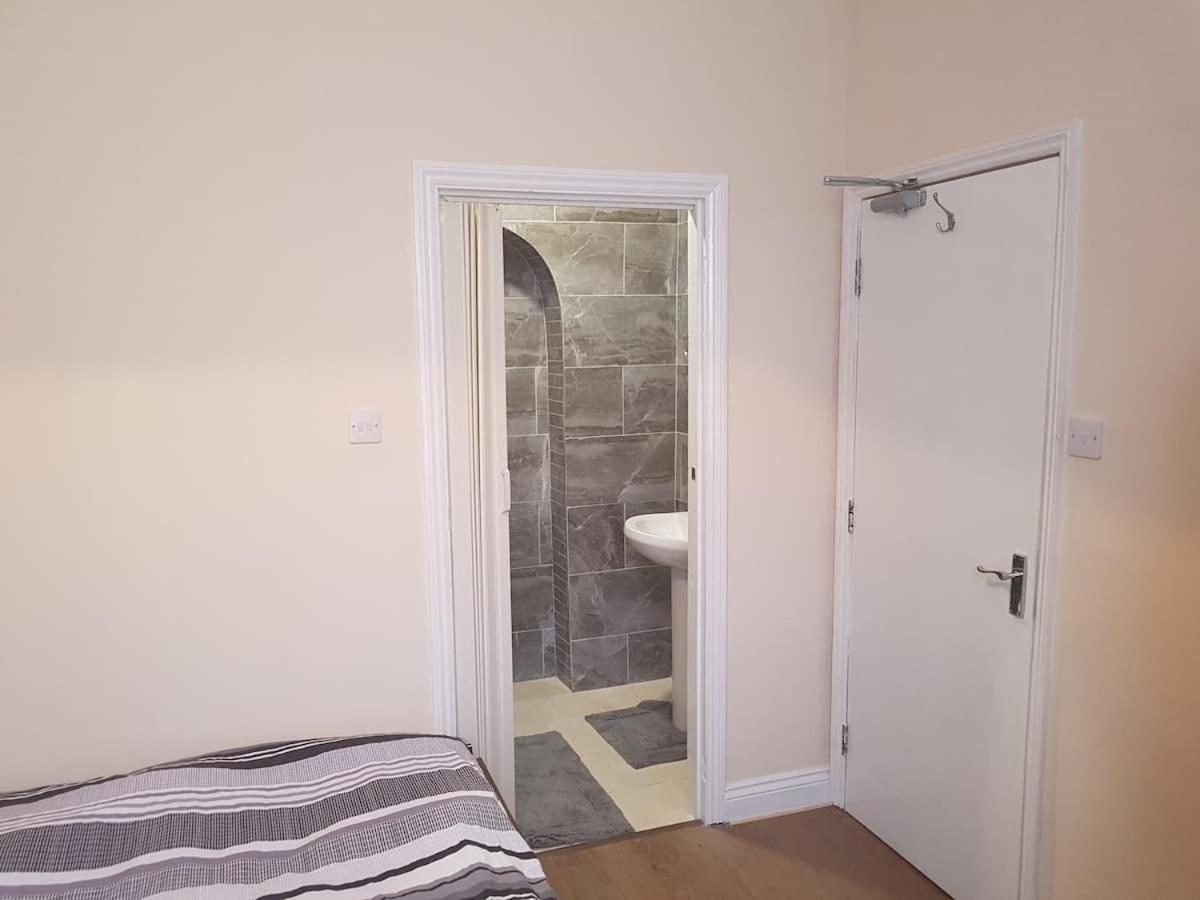 En Suite Bedrooms, Heaton, Newcastle Luaran gambar